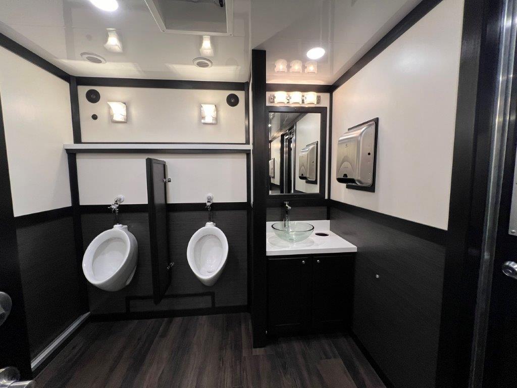 38 L-Class ADA LR (9)